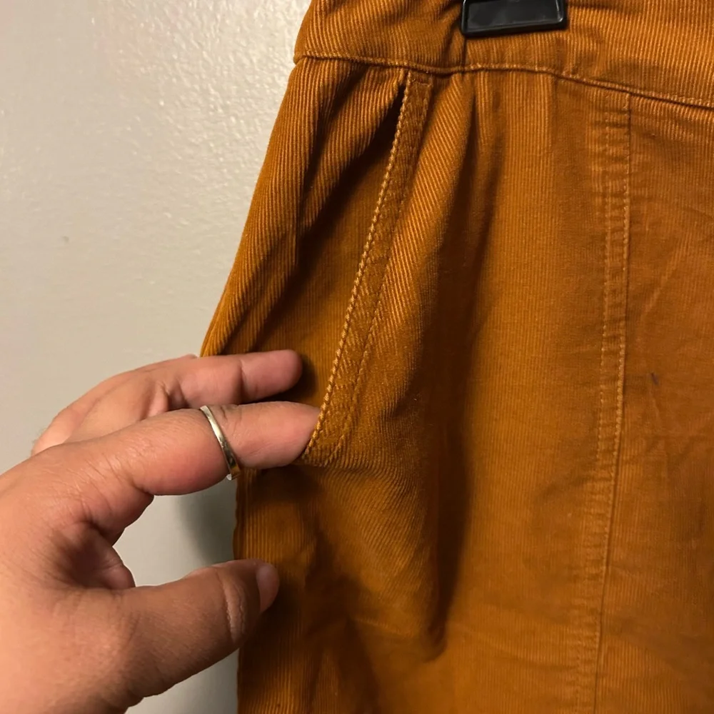 Garnet Hill skirt - “Evette mini-corduroy” in a warm rust color 100% cotton - Picture 6 of 9